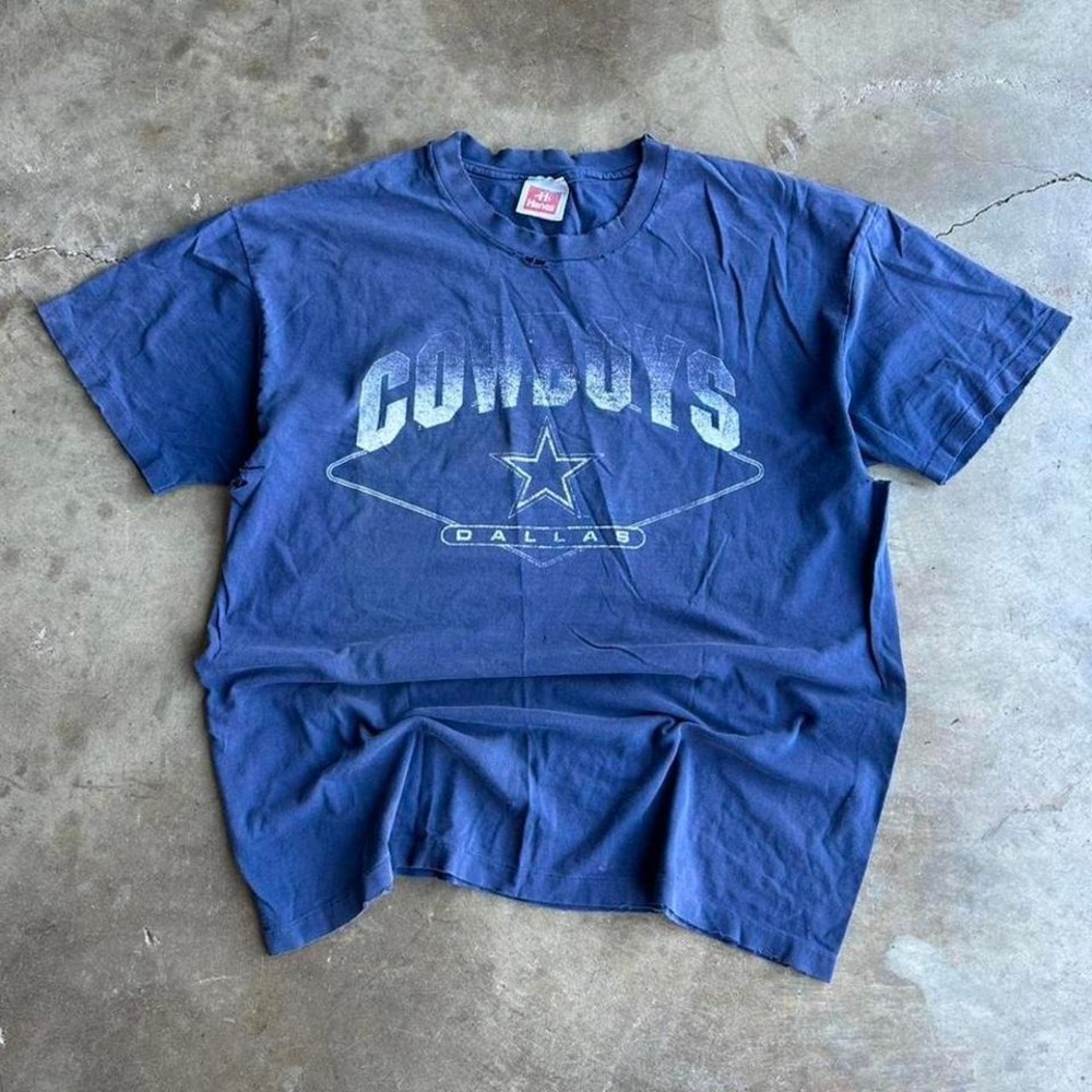 Vintage 90s distressed faded Dallas cowboys navy blue cotton‎ t shirt